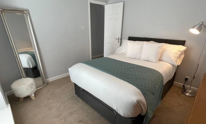 Merthyr Tydfil House | Cozy 2-Bed cottage in Merthyr, 5 mins to Bike Park
