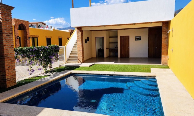 Ajijic House | cozy 2 bedroom 2 bathroom lake house in artsy Ajijic with fiber internet