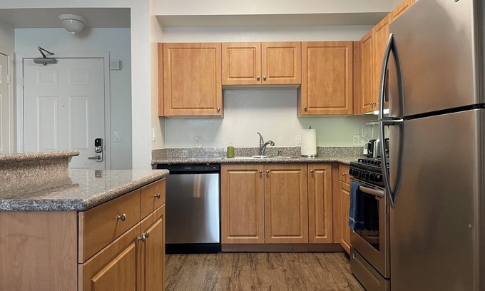 Downtown Los Angeles Apartment | Cozy 2-bedroom apartment in beautiful Los Angeles with WiFi and AC