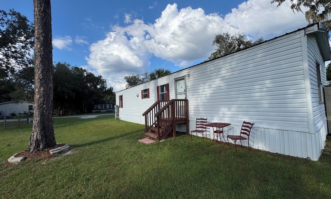 Manattee Road House | Cozy 2-bedroom home in tranquil Chiefland
