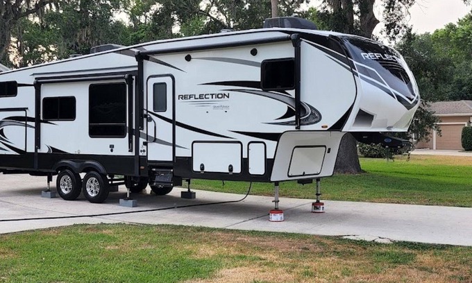 Sun Valley House | Cozy 2-bedroom RV in Marvelous Ketchum with AC