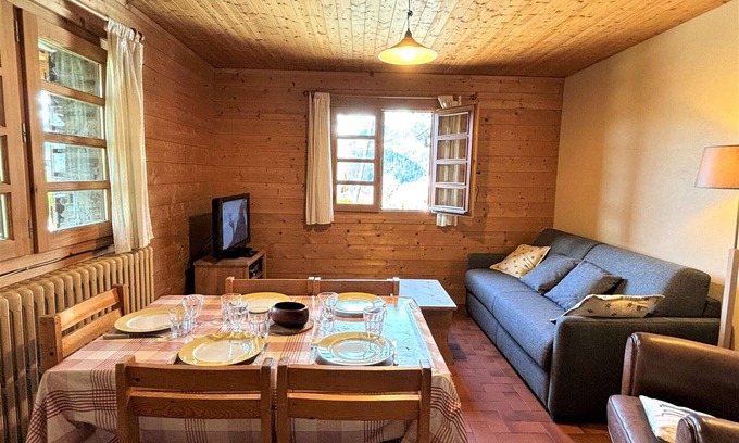 Notre-Dame-de-Bellecombe Apartment | Cozy 2-Room Apartment in Notre Dame-de-Bellecombe - Ski Nearby, Parking, WiFi, 5 Sleeps