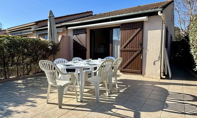 Plage d'Argeles House | Cozy 2-Room House with Mezzanine, Terrace & Pool Near Beach in Argelès-sur-Mer