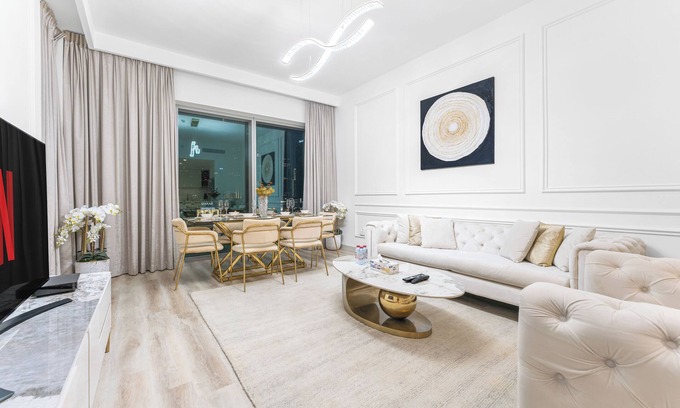 DIFC Apartment | Cozy 2BR @ central Downtown, nDirect Access to Dubai Mall & Burj Khalifa View