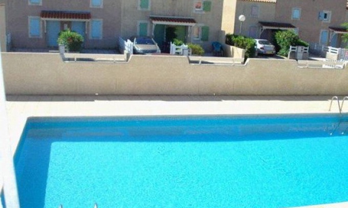 Valras-Plage Apartment | Cozy 2BR Mezzanine Pavilion with Pool, 250m from Beach, for 6 Guests