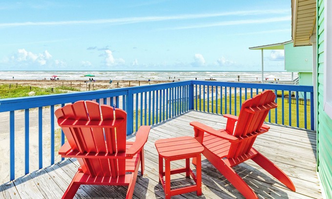 Galveston House | Cozy 2nd Row Home, Dog Friendly, Great Gulf Views, Easy Beach Access