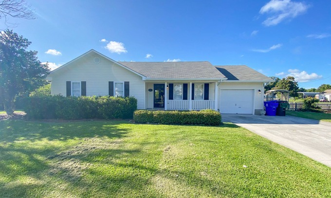 Morehead City House | Cozy 3 Bedroom Home Central To Beaufort