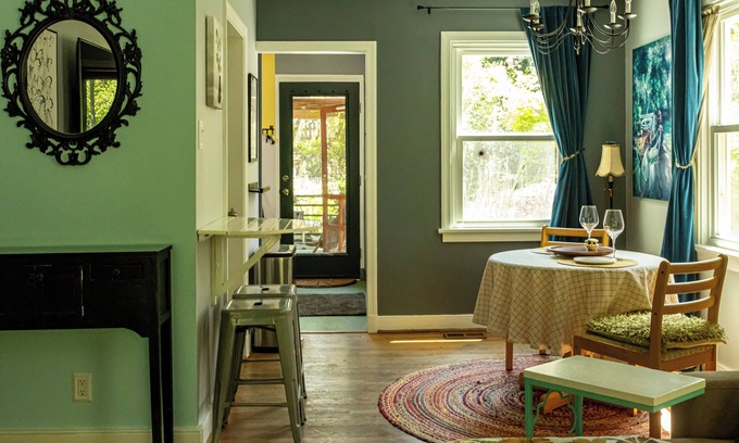 Woodland Heights House | Cozy 3 bedroom house in the City, steps away from trails and river adventures