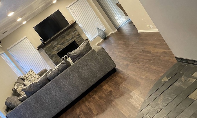 Lawrenceville House | Cozy 3 bedroom with sunroom 25 mins from city