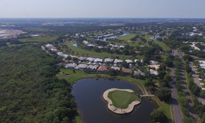 Myrtle Trace House | Cozy 3BR/2BA Lakeside Villa Close To Area Beaches - Happy Trails