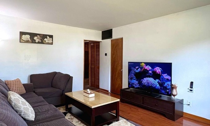 Malton House | Cozy 3BR Home near Airport & Transit!