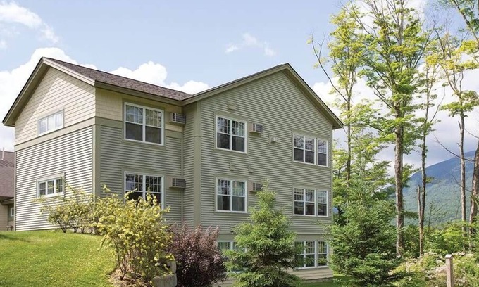 Jeffersonville Condo | Cozy 3BR– Smugglers' Notch Getaway!