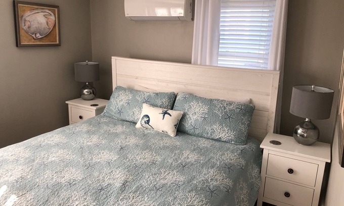 Cape May House | Cozy 3BR w/King Bed. Renovated Bath. Walk to beach, town, shopping & restaurants
