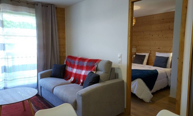 Valmorel Apartment | Cozy 4* ski-in/ski-out apartment with balcony and parking in Valmorel