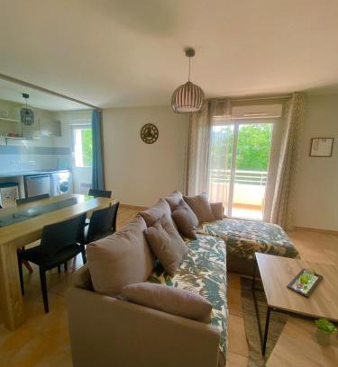 Chateau-Arnoux-Saint-Auban Apartment | Cozy apartment