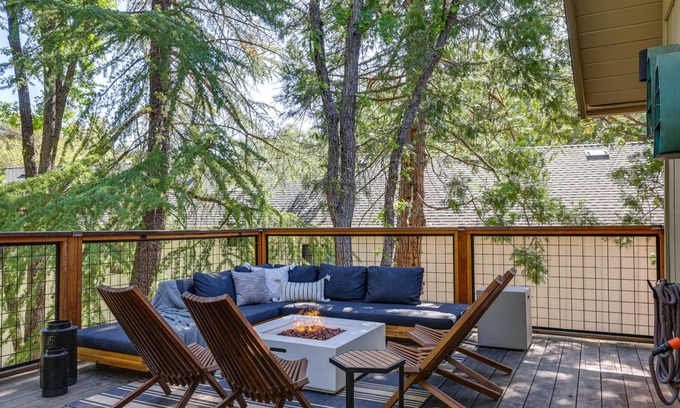 Groveland Cabin | Cozy A-Frame Cabin in Groveland - Near Lake!