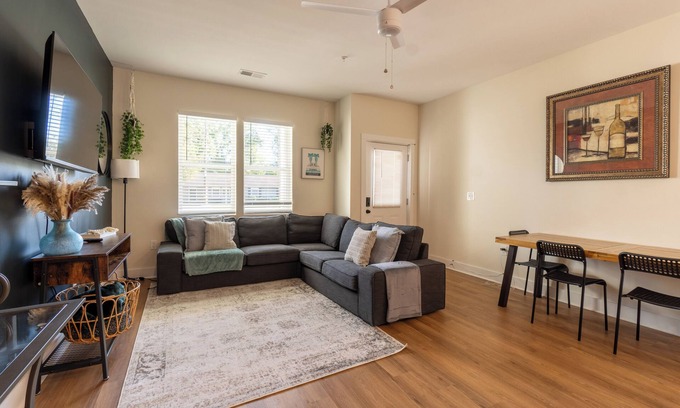 Wilmington Apartment | Cozy Airbnb in Wilmington! Enjoy this charming space with modern amenities, close to downtown, beach