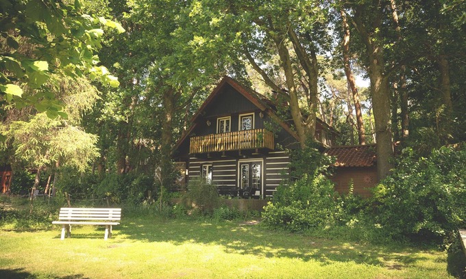 Municipality of Soest House | Cozy and comfortable forest house with balcony in beautiful location