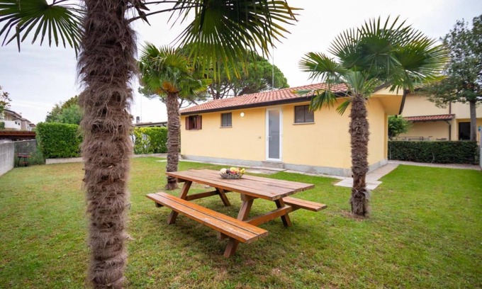 Lignano Sabbiadoro Villa | Cozy and welcoming house with private garden