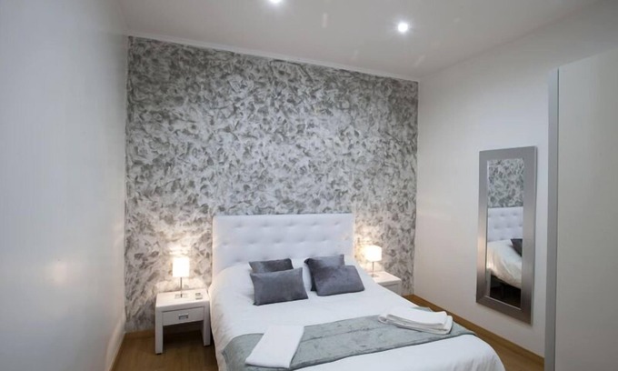 Dreta de l'Eixample Apartment | Cozy Apartment Diagonal-Sagrada Familia