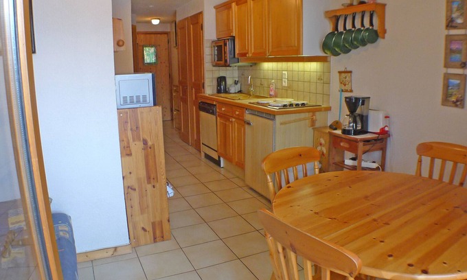 Morillon Apartment | Cozy apartment with balcony, parking, and pets allowed