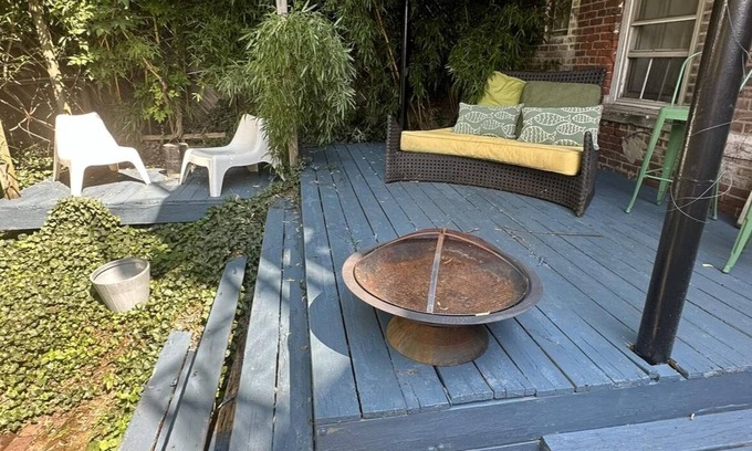 Mount Adams Apartment | Cozy apartment in charming Mt Adams, Cincinnati with WiFi, AC
