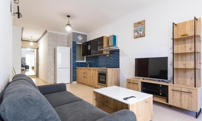 Bugibba Apartment | Cozy Apartment in St. Paul's Bay