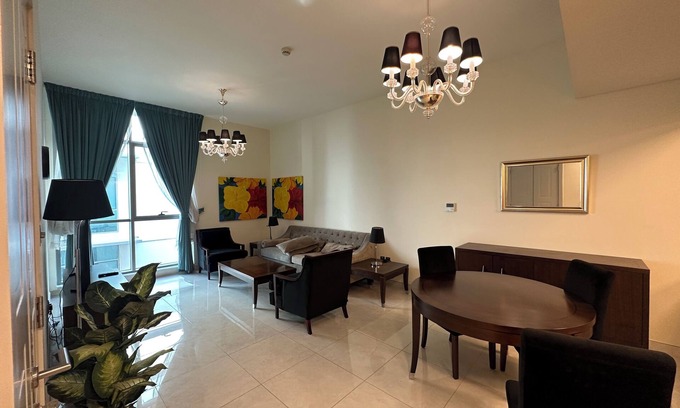 Nad Al Sheba Apartment | Cozy apartment with 1 bedroom and WiFi, in vibrant Dubai- Meydan