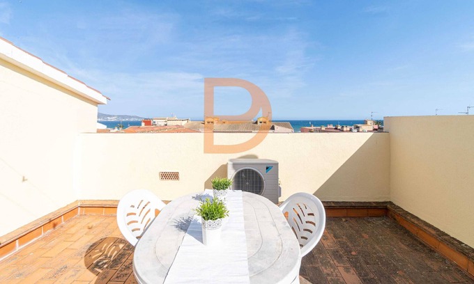 Empuriabrava Apartment | Cozy Attic in Empuriabrava Close to the Sea