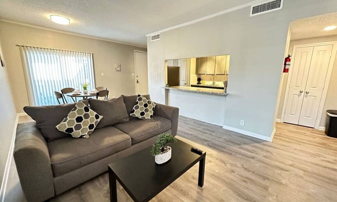 Nassau Bay Apartment | Cozy Bay House Apt in Houston near Kemah Boardwalk