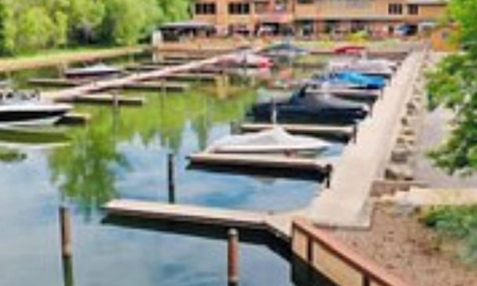 Bigfork Apartment | Cozy Bigfork Apartment Location Price Wonderfully Comfortablenwalk to Bigfork.