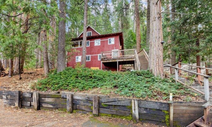 Arnold House | Cozy Blue Lake Springs cabin w/big trees, decks, game room, and private W/D