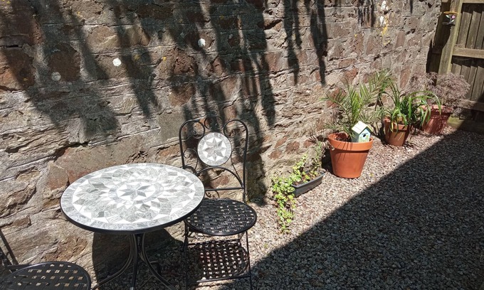 Bodmin Apartment | Cozy Bodmin 1 Bed Apt With Free Parking
