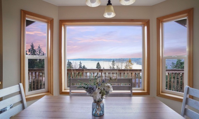 Navy Yard City House | Cozy Bremerton Home with Water Views