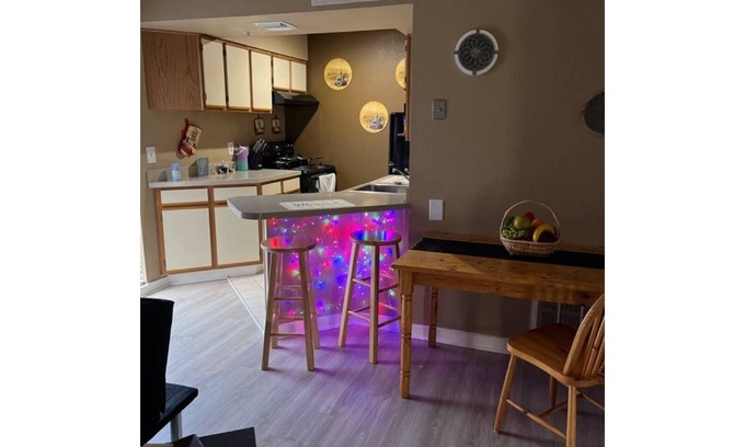 Garden Hills Apartment | Cozy Buckhead 1brQuiet & Central