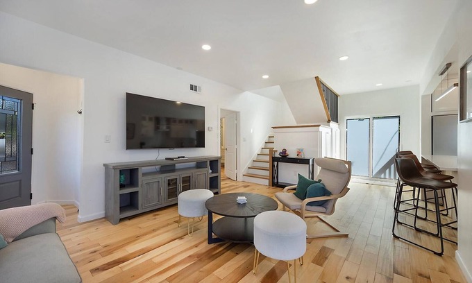 Knox - Henderson House | Cozy Bungalow in the Heart of Dallas