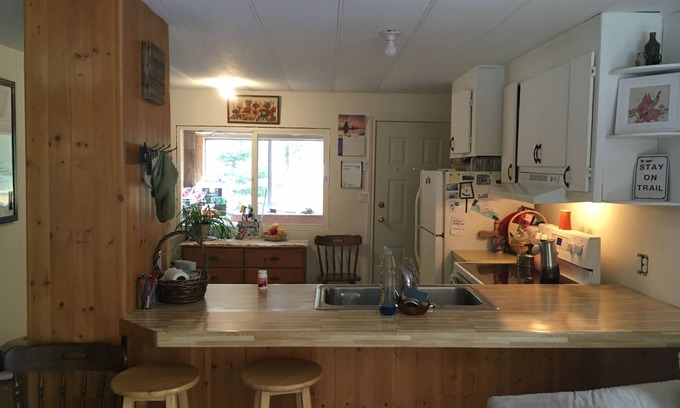 Laidlaw House | Cozy Cabin on Silver Hope Creek