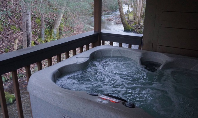 Cosby Cabin | Cozy Cabin On The Creek