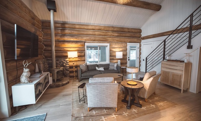 Wilson Cabin | Cozy Cabin with Privacy and a View.in Wilson