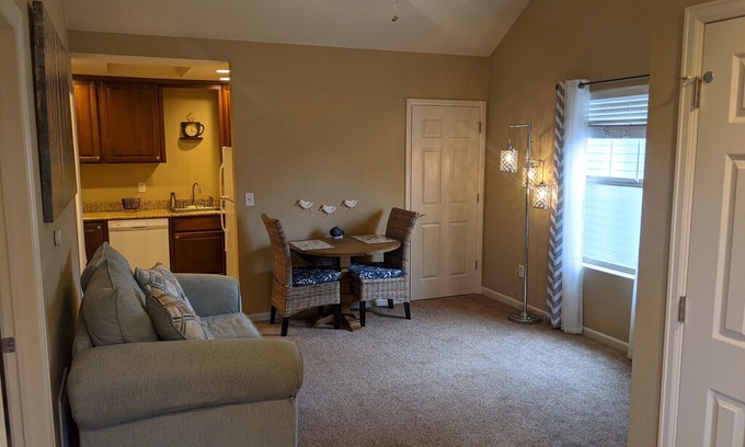 Erie House | Cozy Carriage House in beautiful Erie Colorado