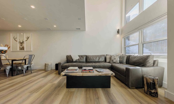 Telluride House | Cozy Chalet by InvitedHome | Ski-In/Out, Hot Tub, In Town