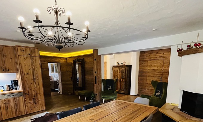 Oberhausen Ski Chalet | Cozy Chalet Kitzbuehel