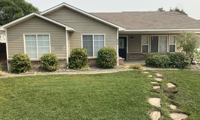 Grand Junction House | Cozy, clean, relaxing, safe home