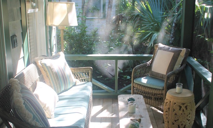 Surfman's Walk Cottage | Cozy & Coastal Cottage near East Beach *BHI Club available*