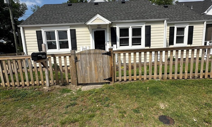 Northeast Virginia Beach House | Cozy Coastal Cottage located two blocks from the beach.