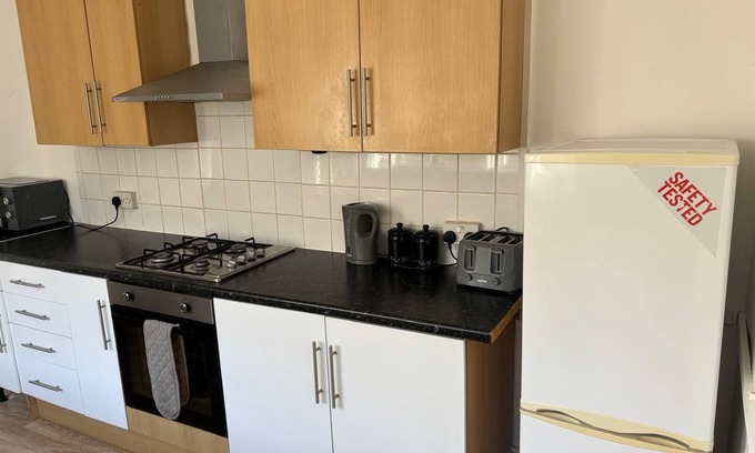 Tynemouth House | Cozy Coastal Getaway in North Shields