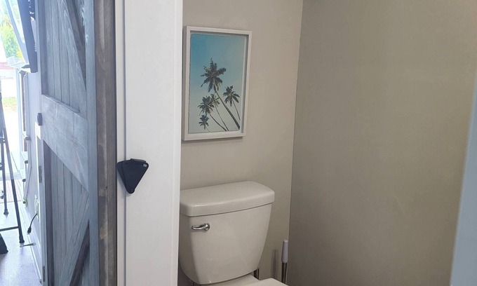 Marathon House | Cozy Conch - oceanside charmer 10 minutes from beaches