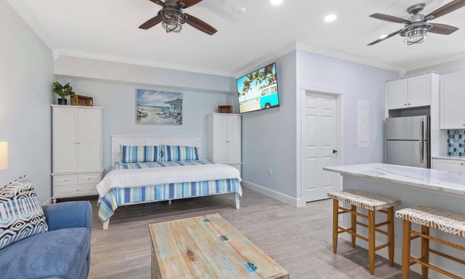 Sebastian Apartment | Cozy Condo ADA Accessible