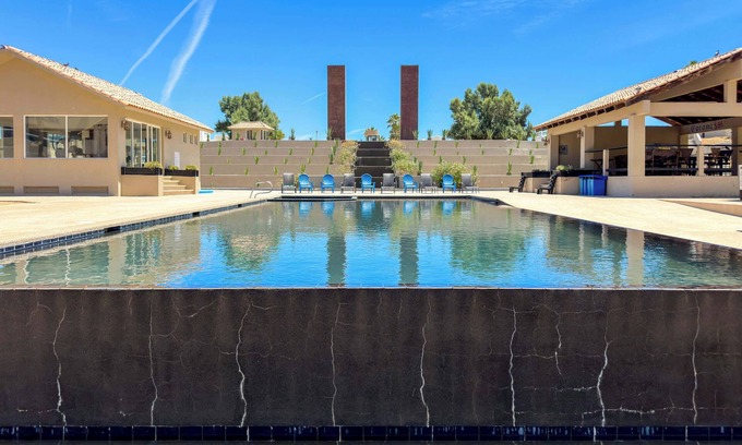 Las Conchas Condo | Cozy Condo with Beach & Pool Access