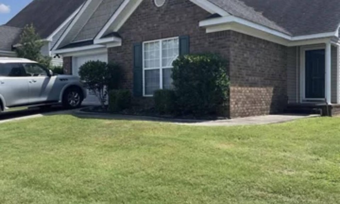 National Hills House | Cozy corporate rental walking distance from Augusta Nationals.